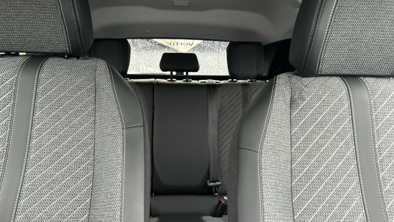 Peugeot 208 1.2 PureTech 100 Allure 5dr Petrol Hatchback